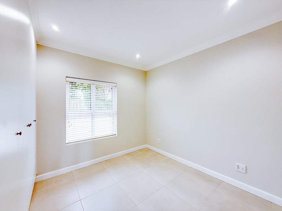 2 Bedroom Property for Sale in Baron View Western Cape